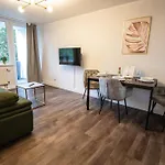 Messewohnung Fuer 5 Gaeste Mit Balkon Und Lift