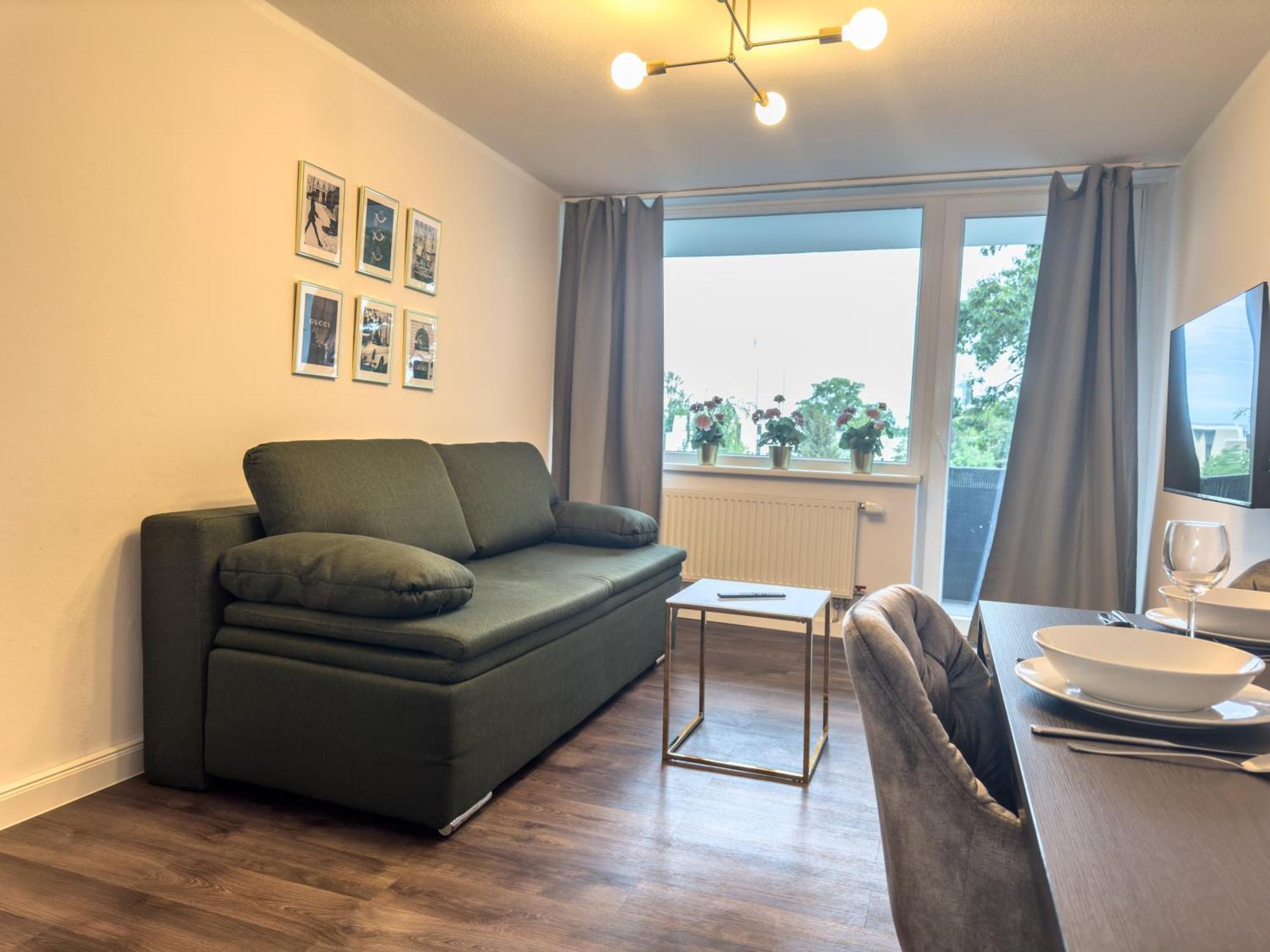 Messewohnung Fuer 5 Gaeste Mit Balkon Und Lift Apartment *
